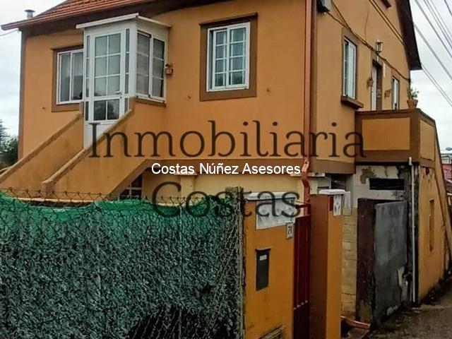 ALCABRE, OPORTUNIDAD. DOS CASAS EN UNA, CON POSIBILIDAD TERRENO DERRIBANDO GALPÓN - Vigo