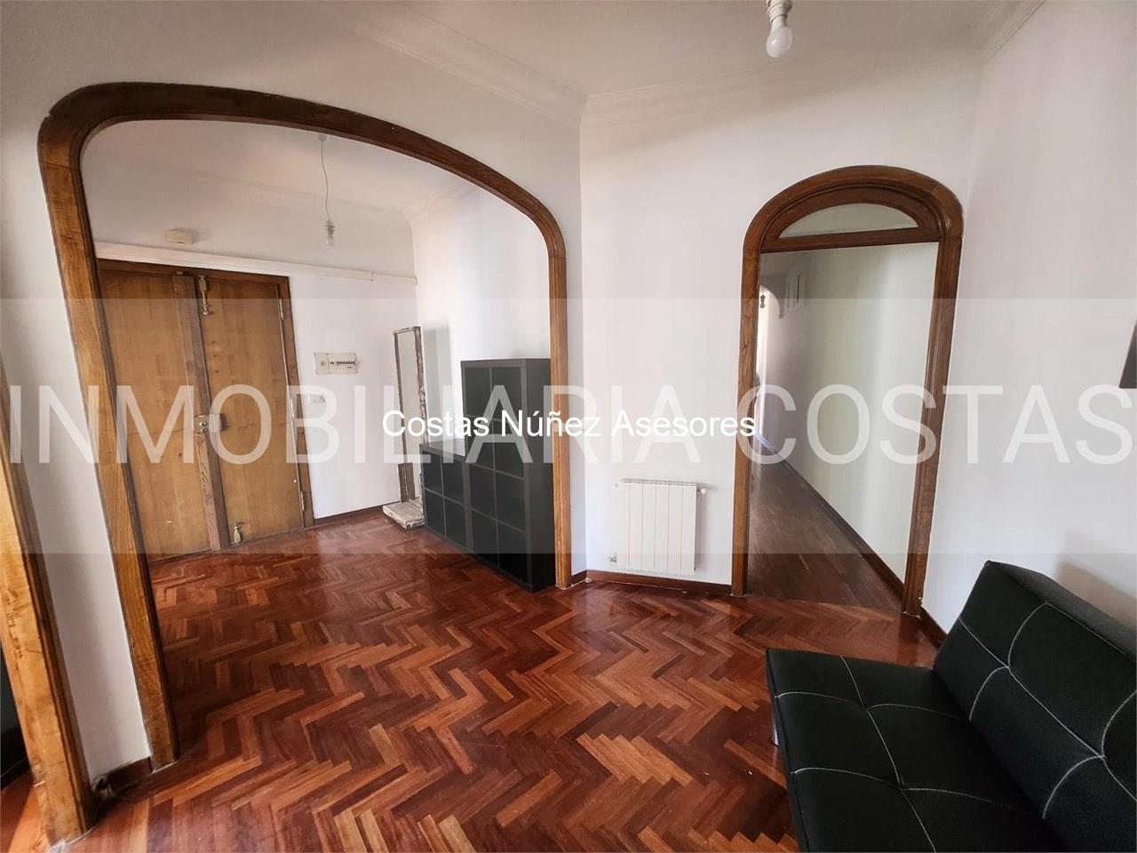 Foto 4 BOUZAS, PISO EXTRAORDINARIO PARA REFORMAR AL GUSTO DE UNO, AMPLIO Y CON ASCENSOR EN PROYECTO