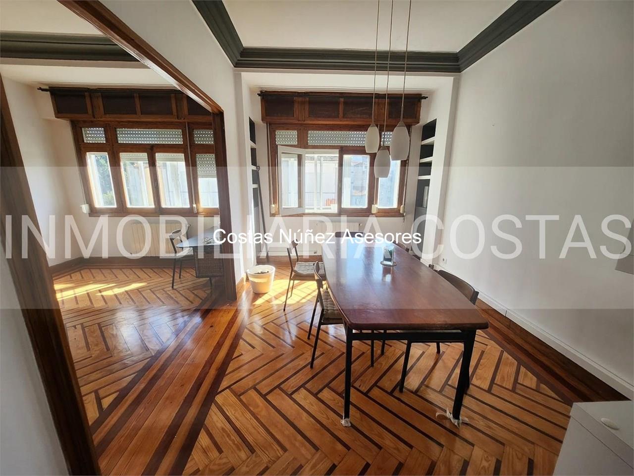 Foto 5 BOUZAS, PISO EXTRAORDINARIO PARA REFORMAR AL GUSTO DE UNO, AMPLIO Y CON ASCENSOR EN PROYECTO