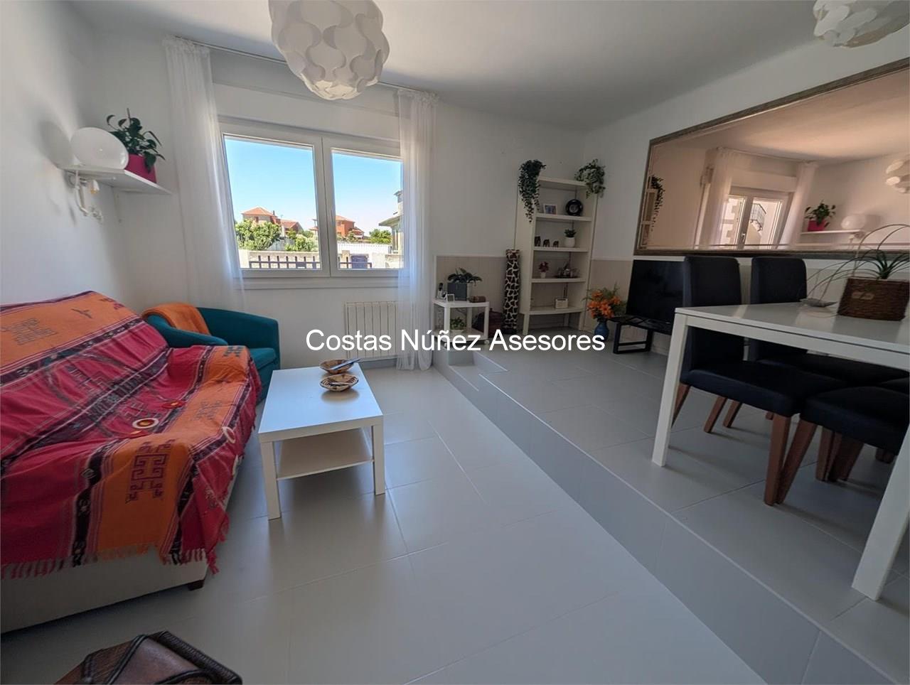 Foto 5  CASA EN DARBO, CANGAS. PARA TRASLADARSE CON LAS MALETAS. IMPECABLE. 