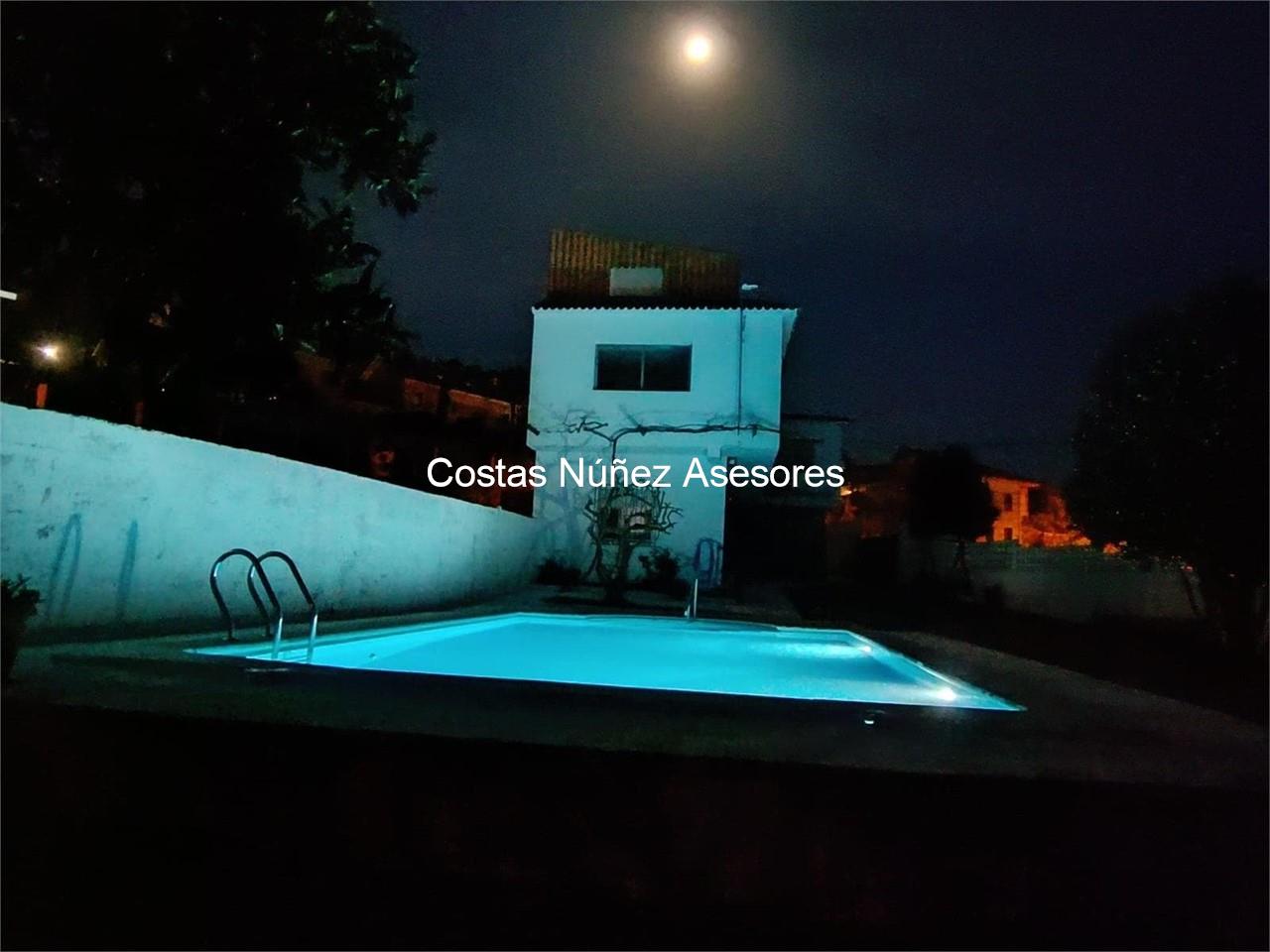 Foto 15 GONDOMAR. CÉNTRICO CHALÉ. CON PISCINA Y 900 METROS DE TERRENO. 