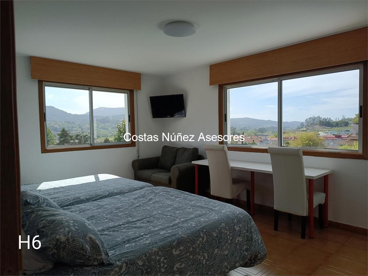 Foto 6 GONDOMAR. CÉNTRICO CHALÉ. CON PISCINA Y 900 METROS DE TERRENO. 