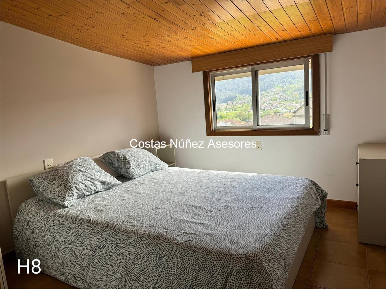 Foto 9 GONDOMAR. CÉNTRICO CHALÉ. CON PISCINA Y 900 METROS DE TERRENO. 