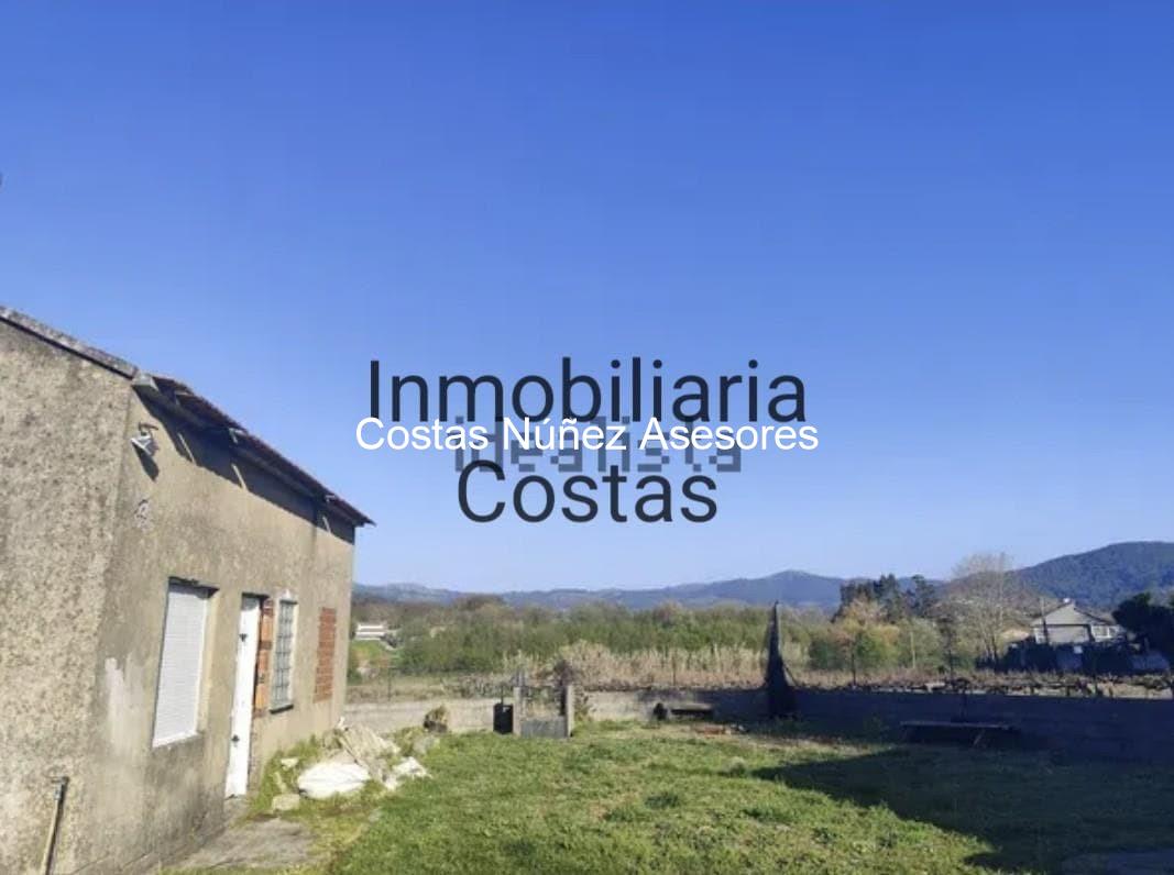 Foto 4 OFERTÓN EN PLAYA AMÉRICA. 2 CASAS EN UN SOLO TERRENO CON PROYECTO, CERCA DE TODO. 176.450 EUROS
