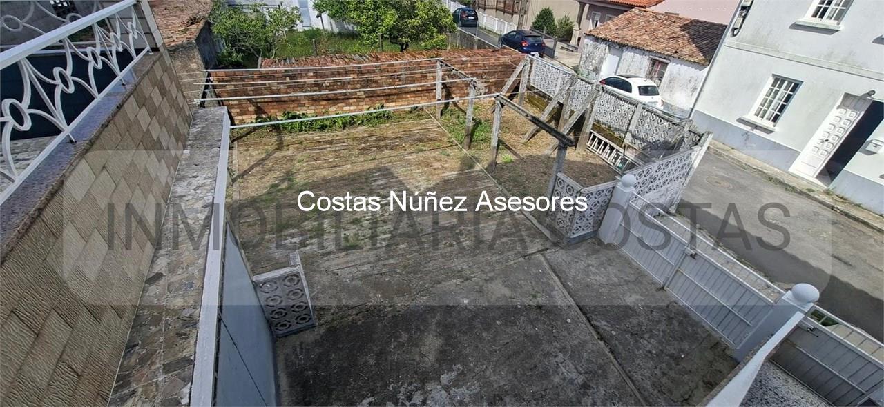 Foto 17 POBRA DO CARAMIÑAL.  CASA CON DOS VIVIENDAS. 215.000 EUROS. CERCA DE LA PLAYA