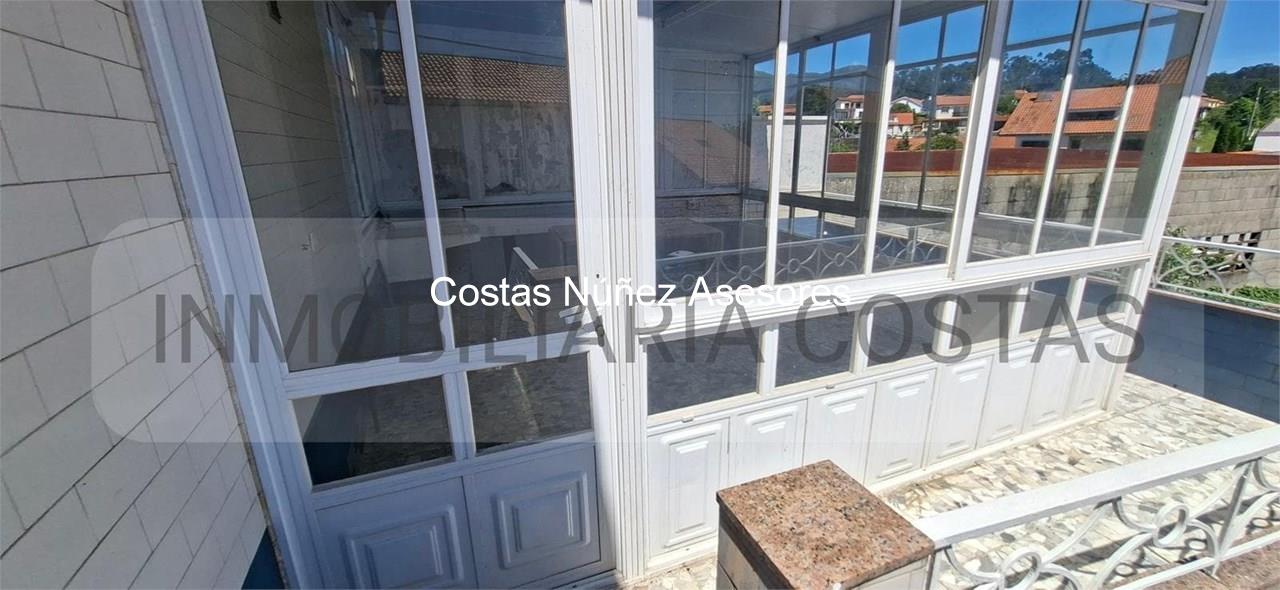 Foto 24 POBRA DO CARAMIÑAL.  CASA CON DOS VIVIENDAS. 215.000 EUROS. CERCA DE LA PLAYA