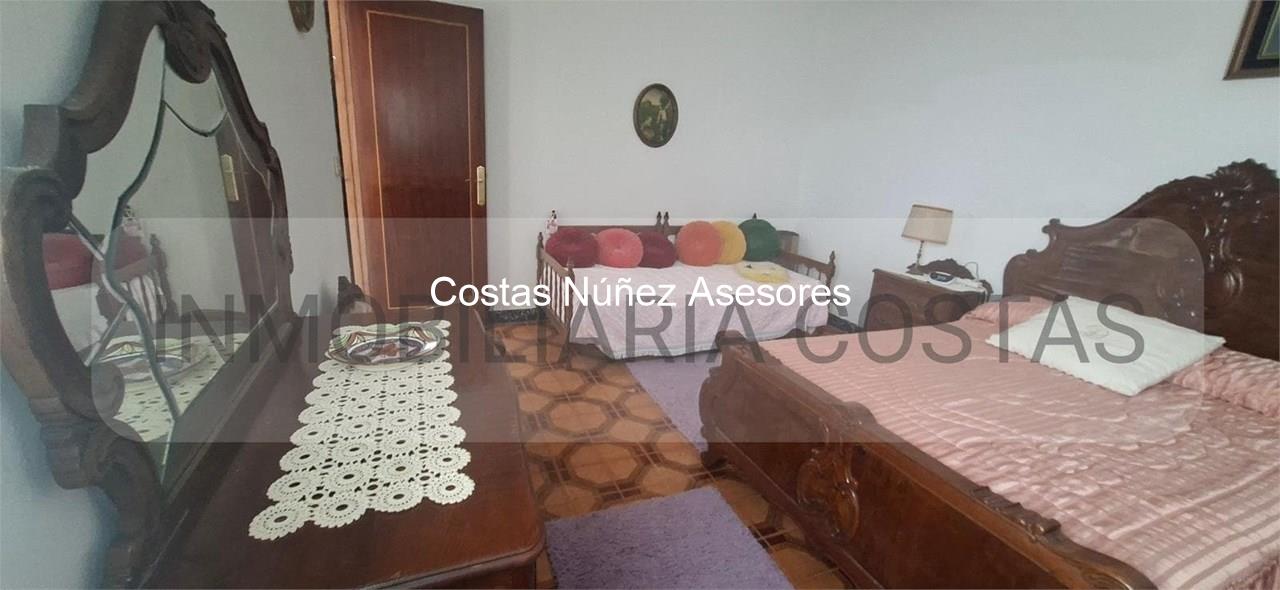 Foto 8 POBRA DO CARAMIÑAL.  CASA CON DOS VIVIENDAS. 215.000 EUROS. CERCA DE LA PLAYA