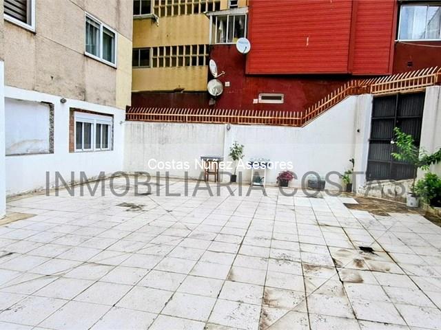 TRAVESÍA DOS PISOS EN UNO, CON ENORME TERRAZA, GARAJE.  - Vigo